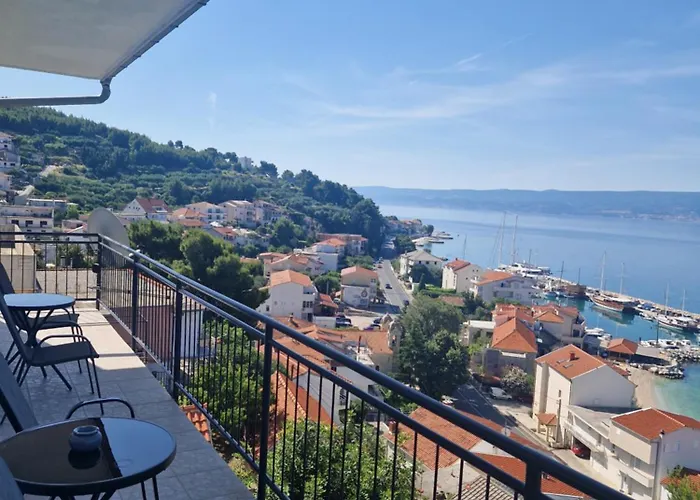 Apartment Buba Jesenice (Split-Dalmatia)