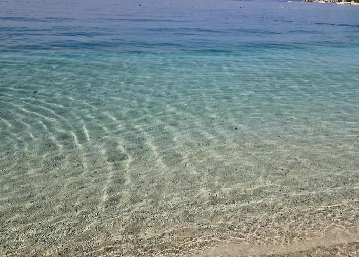 Apartment Buba Jesenice (Split-Dalmatia)